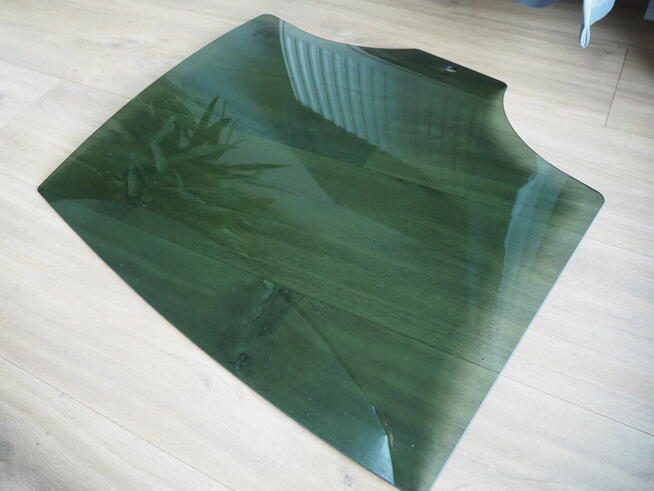 Szyba boczna, prawy tył BMW F10 51357182124