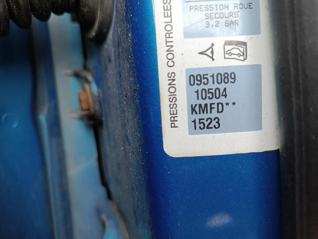 Peugeot 307 dysza zaślepka spryskiwacza lamp KMFD lewa prawa