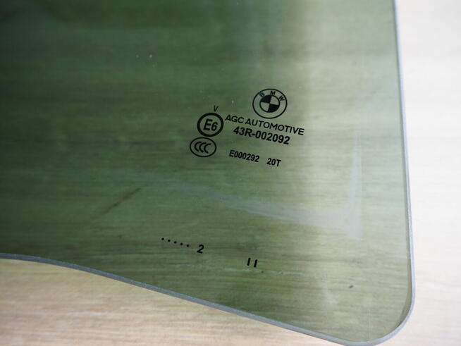 Szyba boczna, prawy tył BMW F10 51357182124