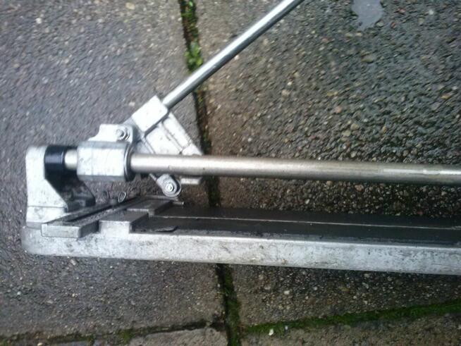 Maszyna do cięcia płytek, glazury, 110 zł.