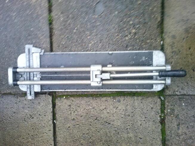 Maszyna do cięcia płytek, glazury, 110 zł.