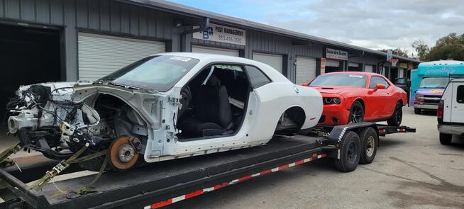 Challenger , Mustang , Camaro, Jeep Wrangler czesci USA