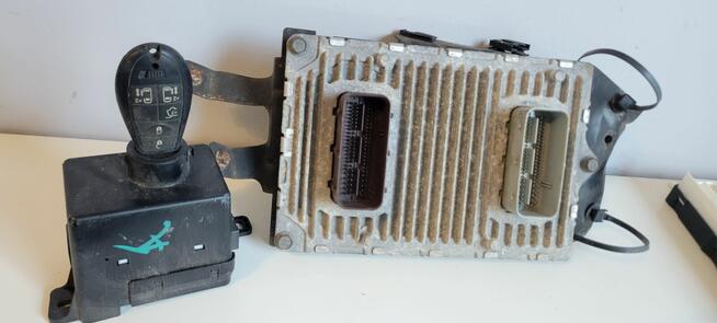 Dodge Challenger Parts czesci do dodga i forda z USA