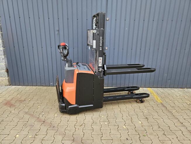 10szt Toyota SWE 200d 2018r niski maszt paleciak elektryczny