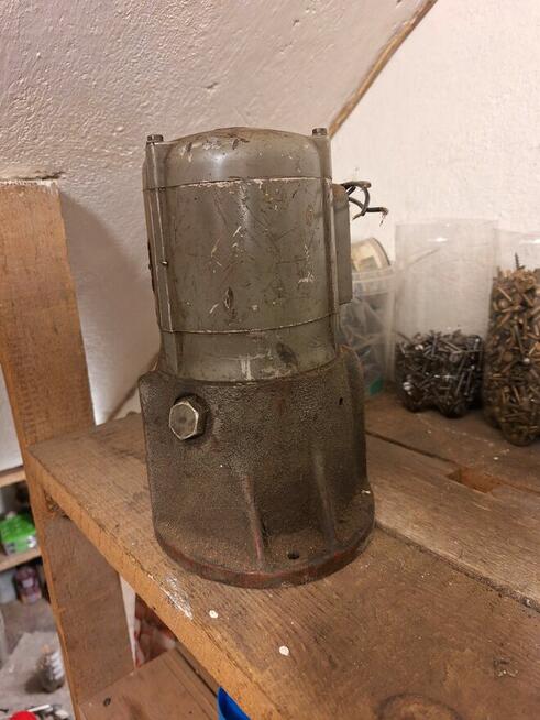 pompa do tokarki TYP. CON2 PO