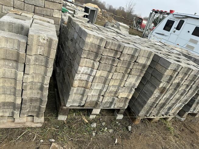 Kostka behaton 8 cm szara używana