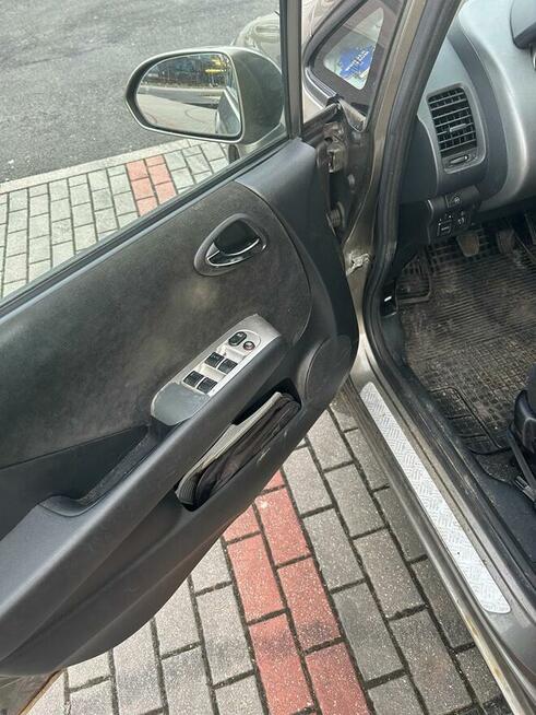 Honda City 1.4 benzyna gaz. 2007. Komplet opon zimowych