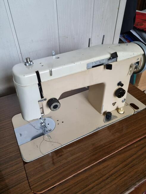 Maszyna do szycia sprawna