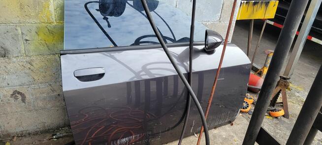 Dodge challenger , Mustang czesci