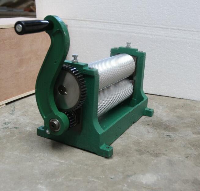 Walce grawerowane komórki 4,9 mm do produkcji węzy pszczelej