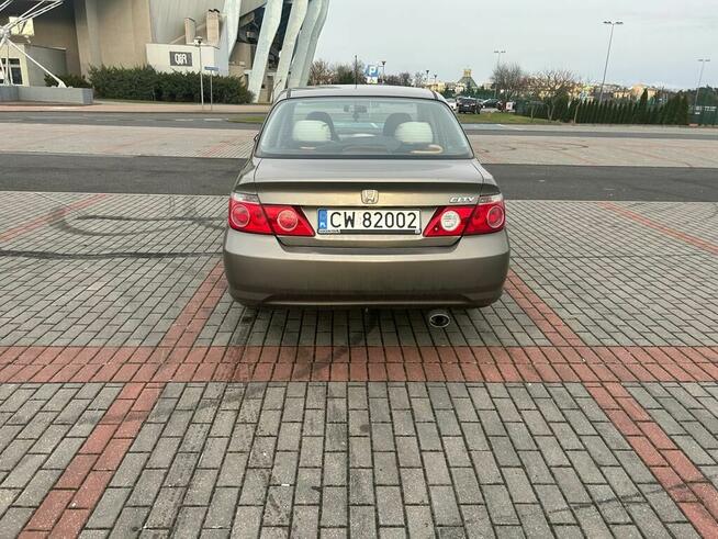 Honda City 1.4 benzyna gaz. 2007. Komplet opon zimowych