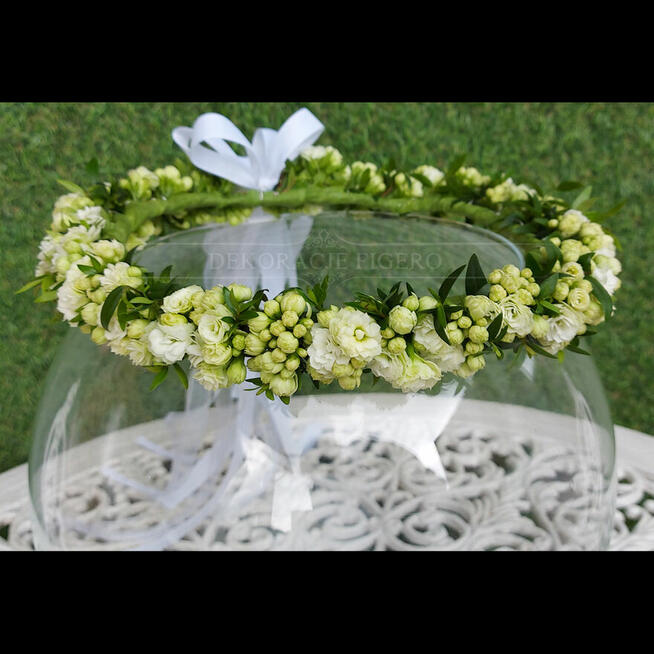 Wianki i bukieciki komunijne z żywych kwiatów Łódź i okolice