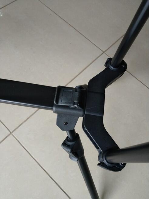 Profesjonalny rodpod karpiowy FL