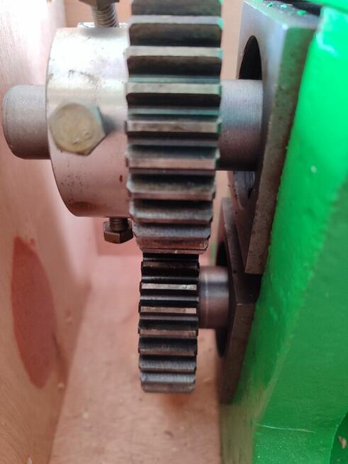 Walce gładkie do produkcji węzy pszczelej o napędzie ręcznym