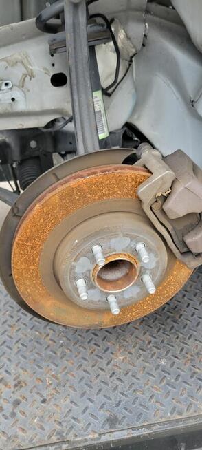 Dodge challenger , Mustang czesci