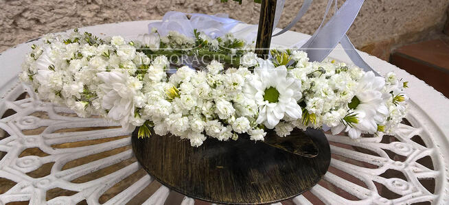 Wianki i bukieciki komunijne z żywych kwiatów Łódź i okolice