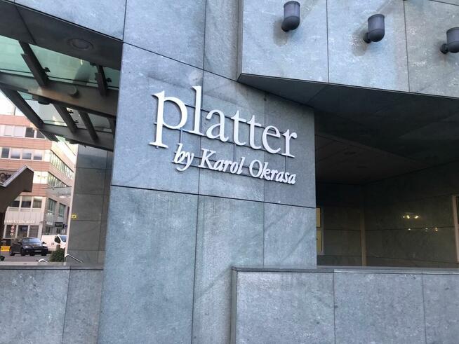 Neonowe szyldy zewnętrzne