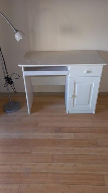 Sprzedam stół, biurko. komodę i łóżko drewniane