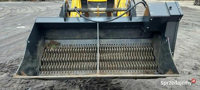 Łyżka przesiewająca Kovaco do koparko-ładowarki ramię przód