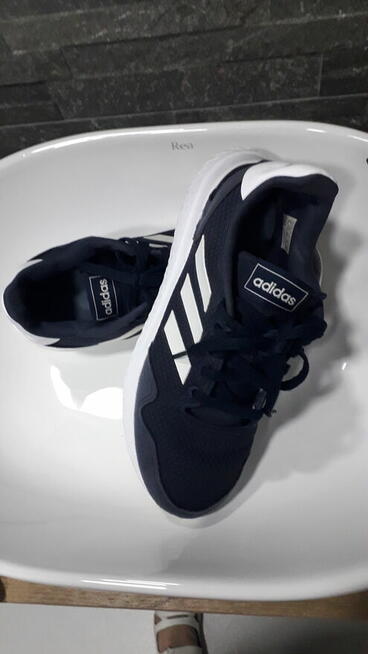 Adidas oryginalne buty sportowe 38,5 Stan bardzo dobry