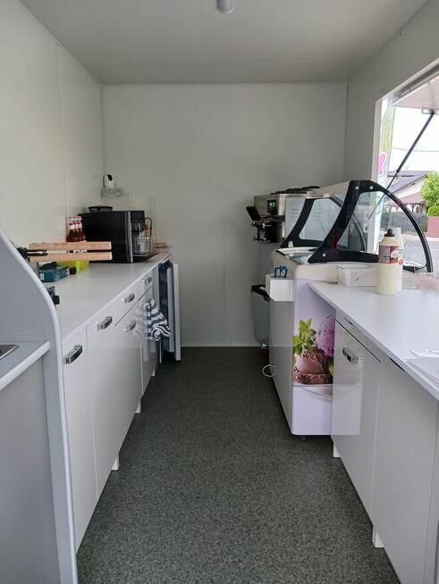 Wynajmę wraz z miejscem Przyczepa gastronomiczna lody gofry