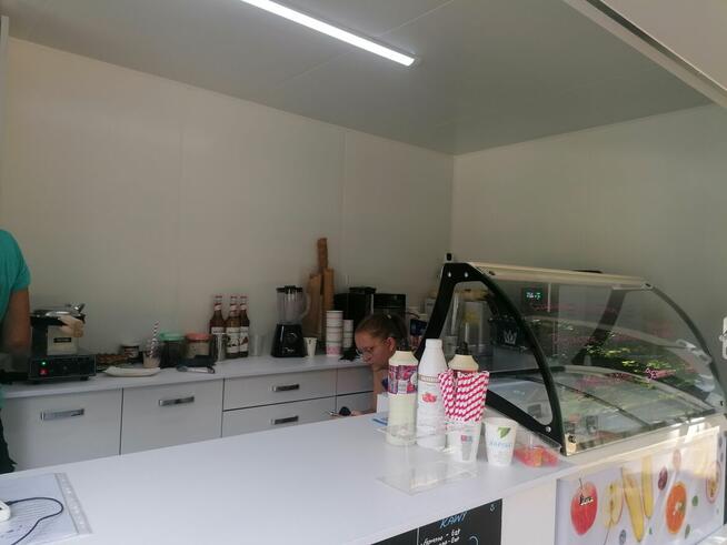 Wynajmę wraz z miejscem Przyczepa gastronomiczna lody gofry