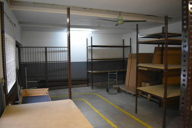 Dom + Hala Dwurodzinny lub pod działalność