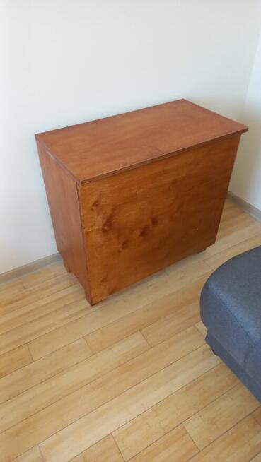 Sprzedam stół, biurko. komodę i łóżko drewniane