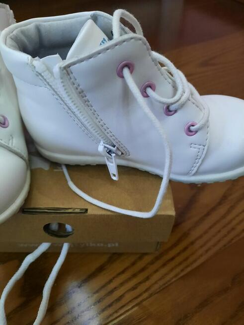 Buty dla dziewczynki