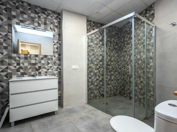 HISZPANIA - COSTA BLANCA - KAMIENICA Z GARAŻEM -