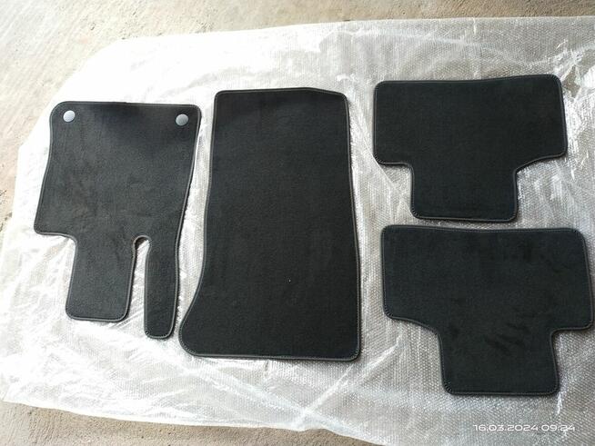 Dywaniki welurowe Mercedes glc