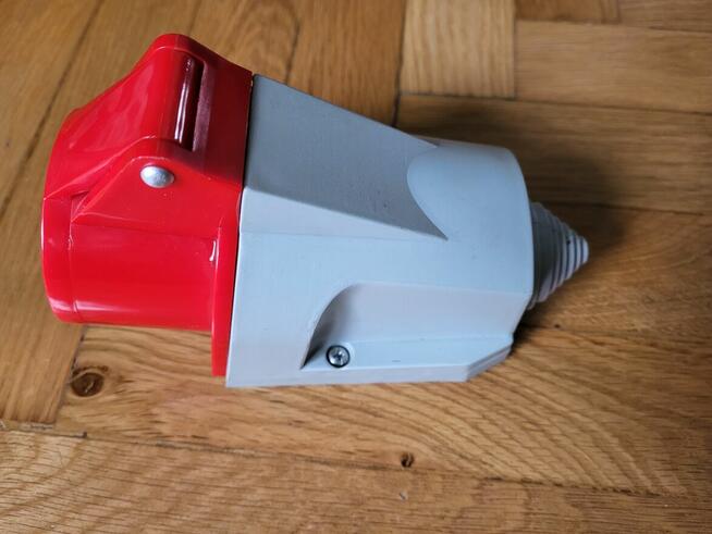 Gniazdo siłowe stałe 16A, 400V, IP44, 5P Tarel