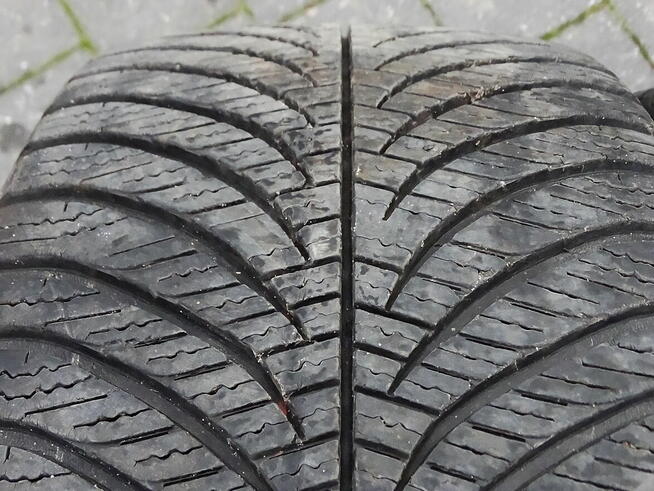 OPONY WIELOSEZONOWE GOODYEAR VECTOR 4SEASONS GEN-2 225/45R17