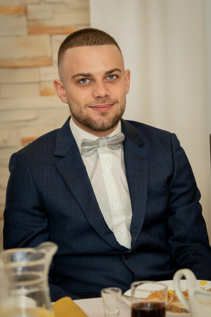 Jeśli szukasz przystojnego młodego faceta to dobrze trafiłaś