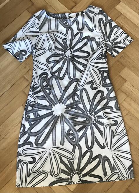 Letnia sukienka polskiego producenta odzieży rozm. 38
