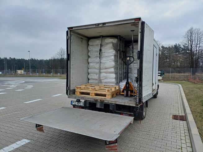 Usługi transportowe Poznań transport z windą Paleciak