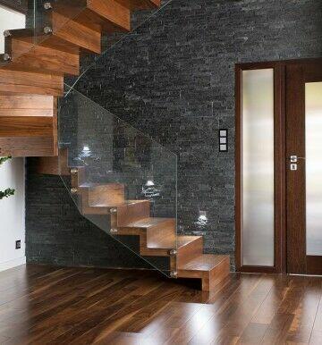 Okna , drzwi, bramy garażowe , podłogi, schody , tapety