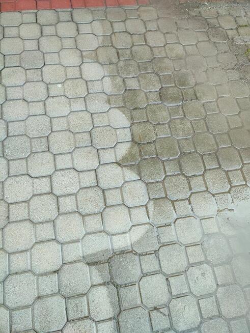 Mycie/czyszczenie kostki brukowej