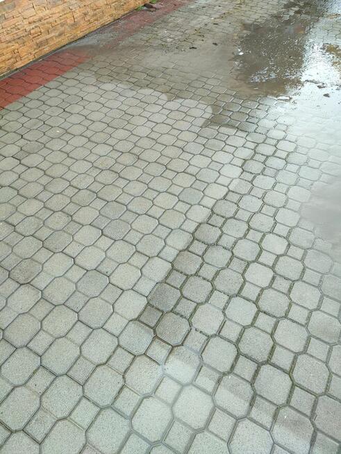 Mycie/czyszczenie kostki brukowej