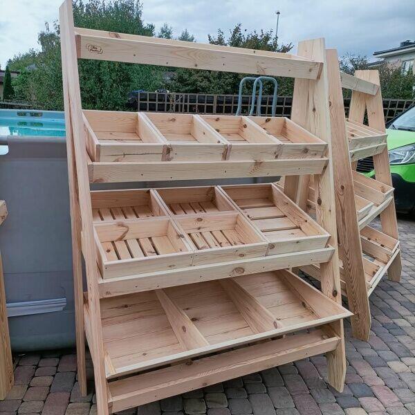 Meble sklepowe: regały, lady, wyspy drewniane