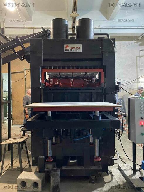Prasa hiper-500AT do produkcji cegieł, bloczków, kostki bruk
