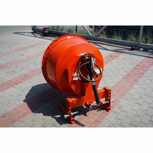Betoniarka do ciągnika KCM5 na wałek WOM Geograss