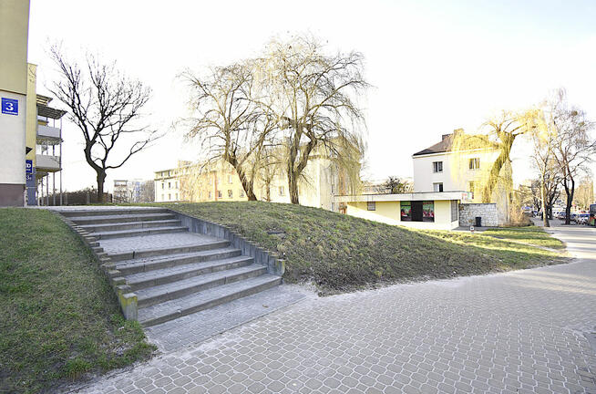 Działka pod zabudowę wielorodzinną i usługową