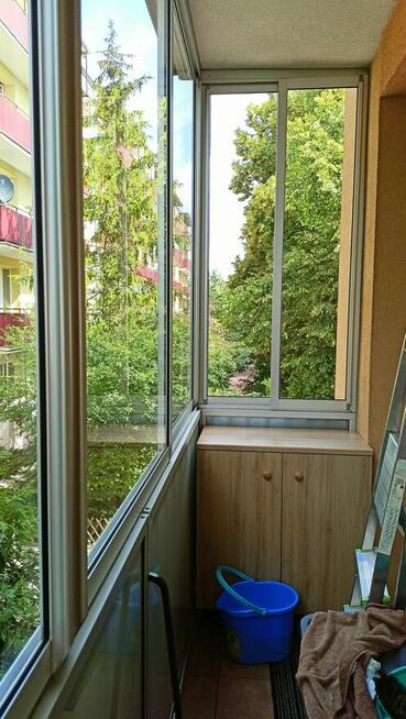 Mycie Zabudowy Balkonowej i Okien