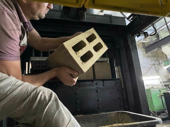 Prasa hiper-500AT do produkcji cegieł, bloczków, kostki bruk