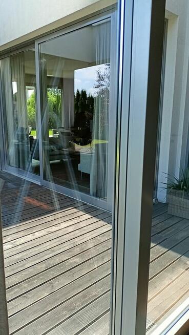 Mycie Zabudowy Balkonowej i Okien