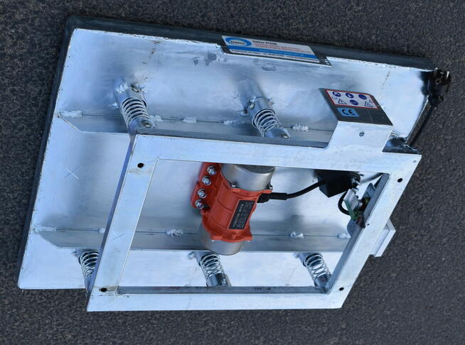 Stół wibracyjny 620x500