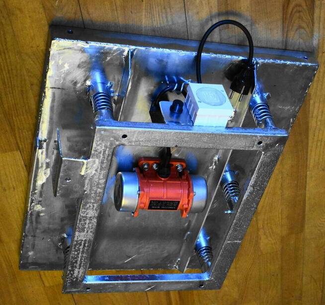 Stół wibracyjny 620x500