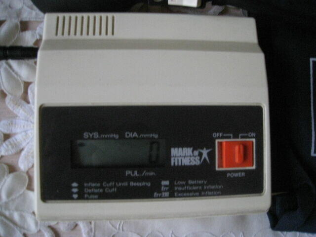 Ciśnieniomierz Mark of Fitness MF-30, producent Japonia