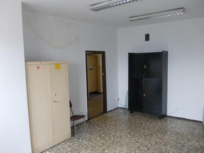 PKS S.A. w Kłodzku wynajmie pomieszczenie biurowe 21,56 m2